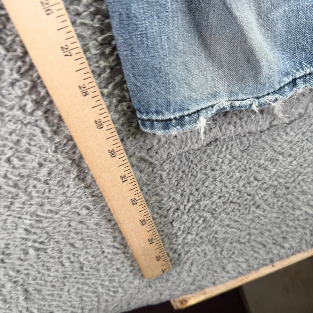 Levis before purchasing